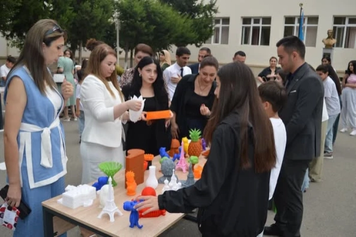 Final Exhibition of the “Entrepreneurship Skills” Program Held at the Mingachevir STEAM Center with the Participation of Schoolchildren